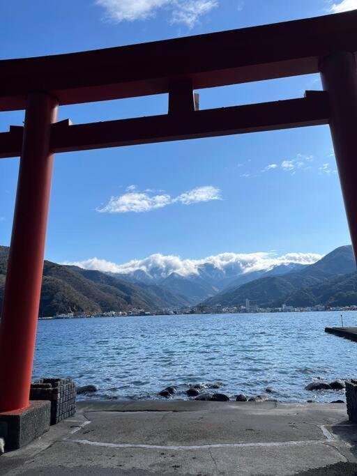 御浜岬の至福を一身に味わう 一軒家貸切宿で贅沢なバーベキューを楽しみながら夕陽に染まる戸田湾の美しさを満喫 Numazu Ngoại thất bức ảnh