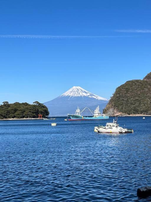 御浜岬の至福を一身に味わう 一軒家貸切宿で贅沢なバーベキューを楽しみながら夕陽に染まる戸田湾の美しさを満喫 Numazu Ngoại thất bức ảnh